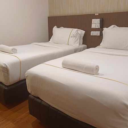 Mii Smile Hotel Penang Джорджтаун Экстерьер фото